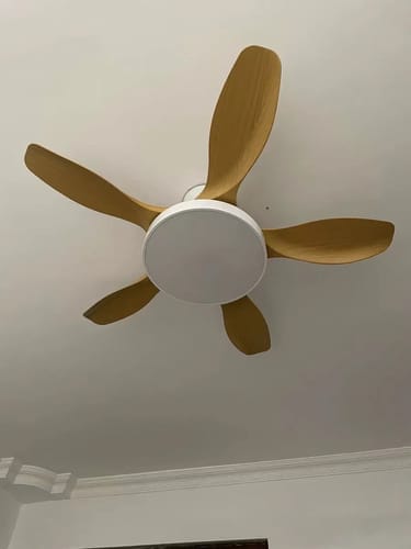 Customer photo review of WOMO Ventiladores de techo con luz Reversible Escandinavo - WM5002