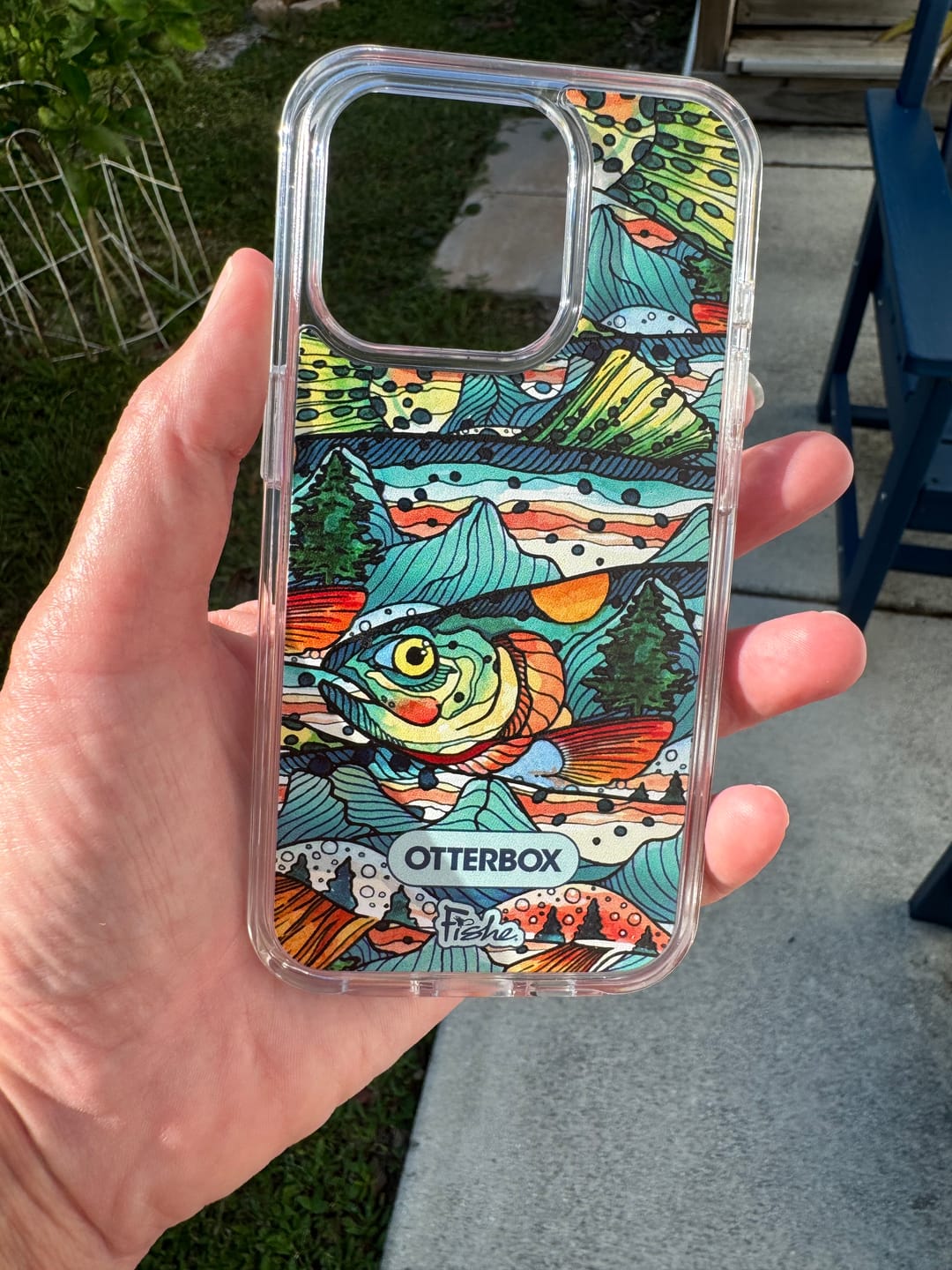 Customer photo review of OtterBox Symmetry Series Clear for MagSafe x Fishe Mt. Cutty Phone Case