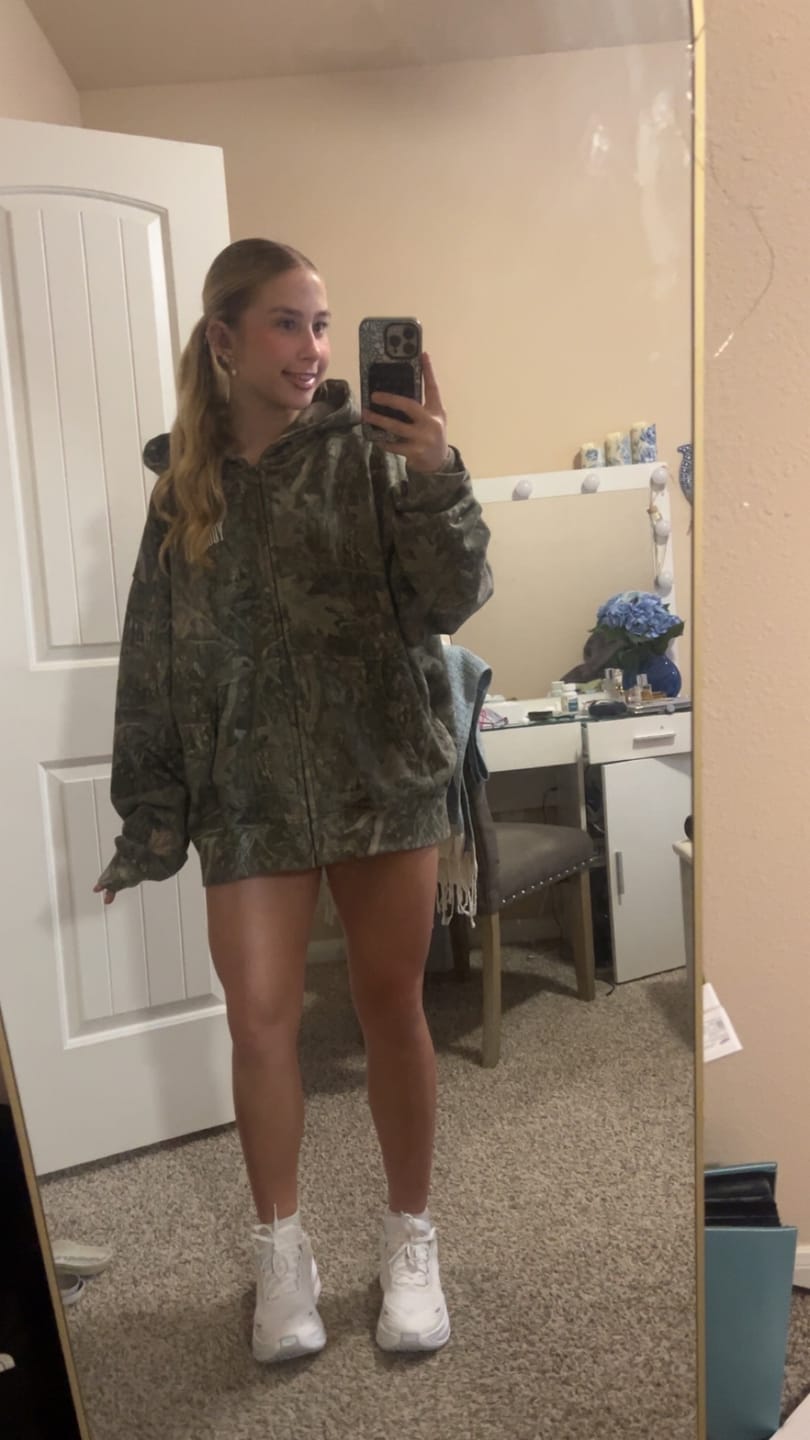 Customer photo review of 5062 - Heritage Zip-Up Hoodies