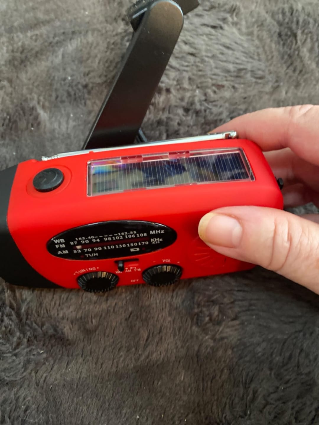 Customer photo review of Wielofunkcyjne Radio Awaryjne – Solarne, Dynamo i Powerbank