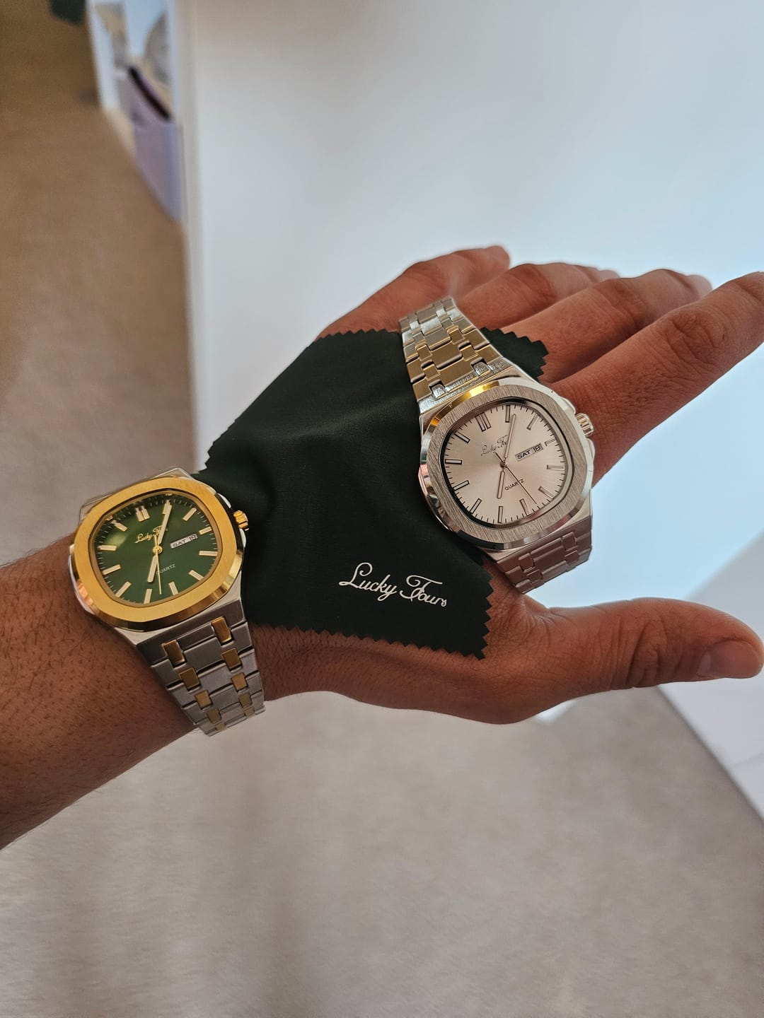 Customer photo review of Lucky Fours® Brone