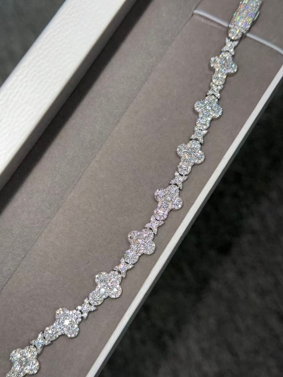 Customer photo review of GL Black Onyx Clover 925 Silver Moissanite 3mm 5mm Tennis Chain