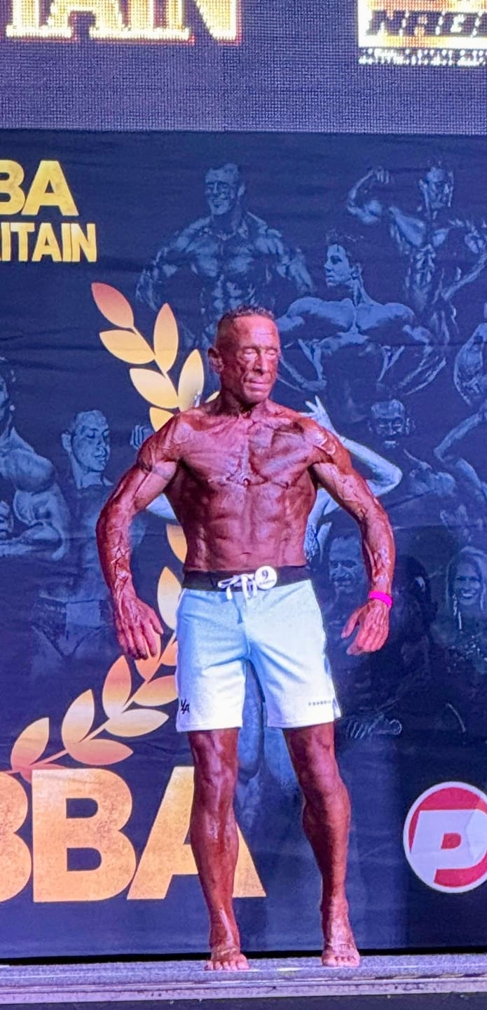 Customer photo review of 1067 - Men's physique Stage Shorts