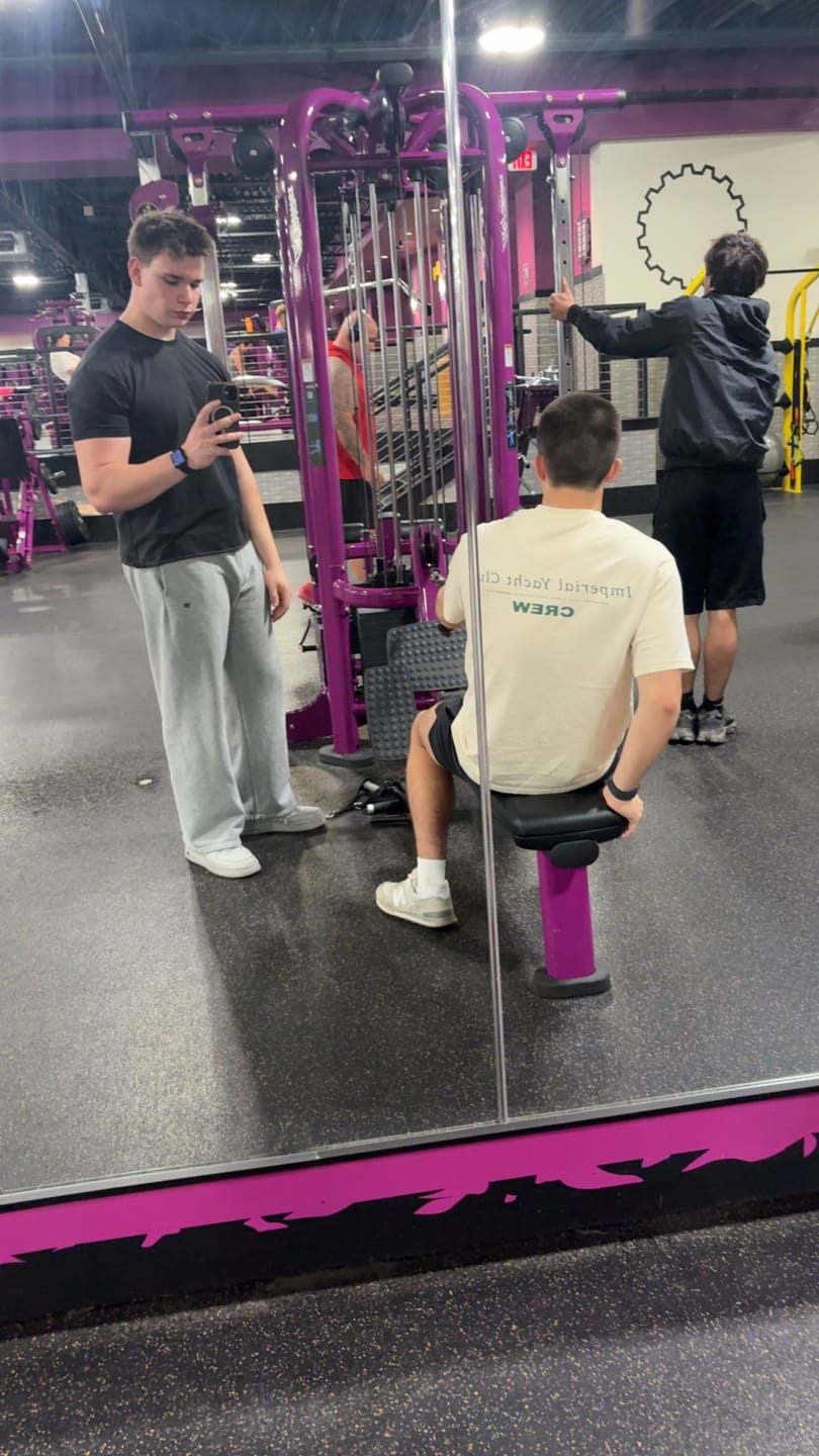 Customer photo review of 4097 - Cropped Tailored Tees