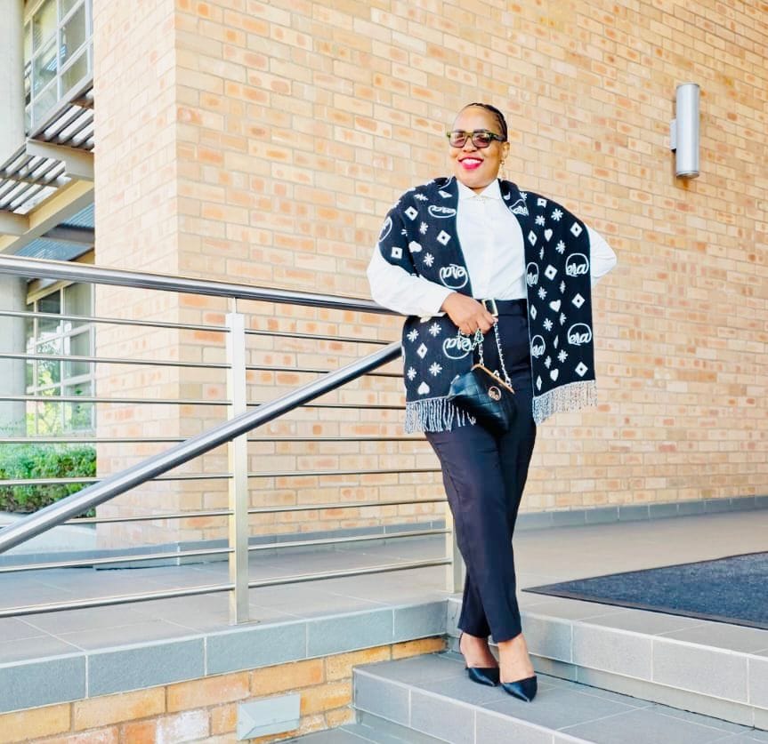 Customer photo review of ERA Signature Scarf