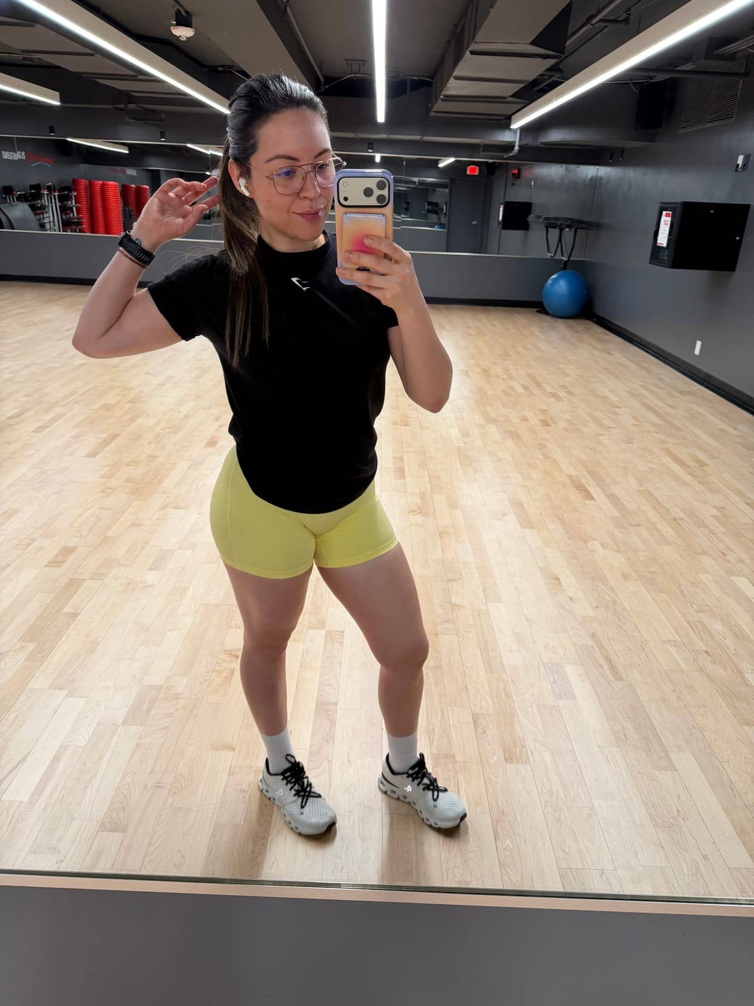 Customer photo review of W130 Amore Scrunch Shorts
