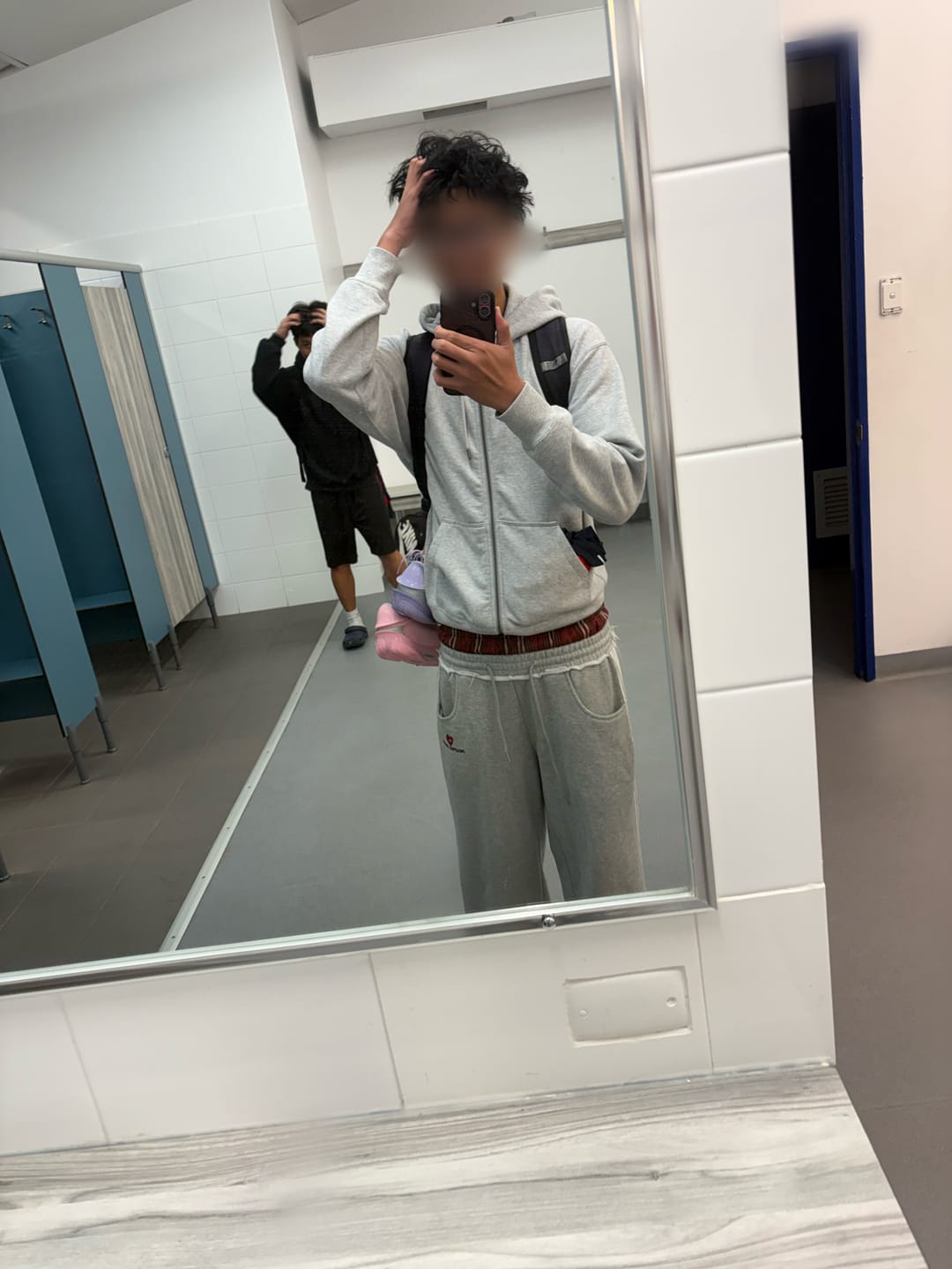 Customer photo review of Aelfric Eden Double Waist Baggy Sweatpants