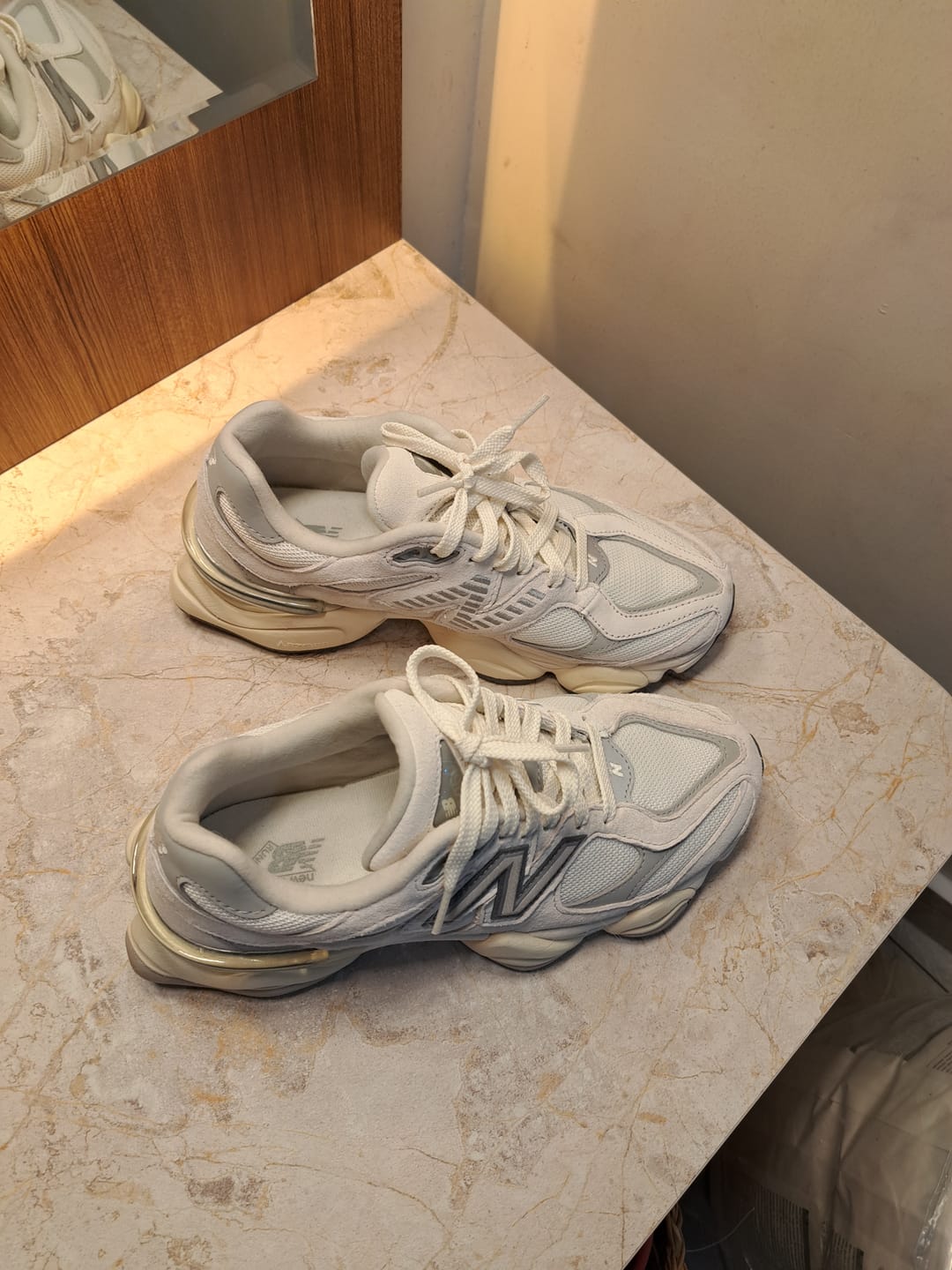 Customer photo review of New Balance 9060 Sea Salt with Concrete and Silver Metallic U9060ECA - Hemen Kargoda