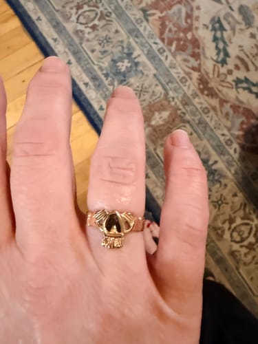 Customer photo review of Vintage Irish Lightweight 14k Yellow Gold Gleaming Claddagh Ring 6.75
