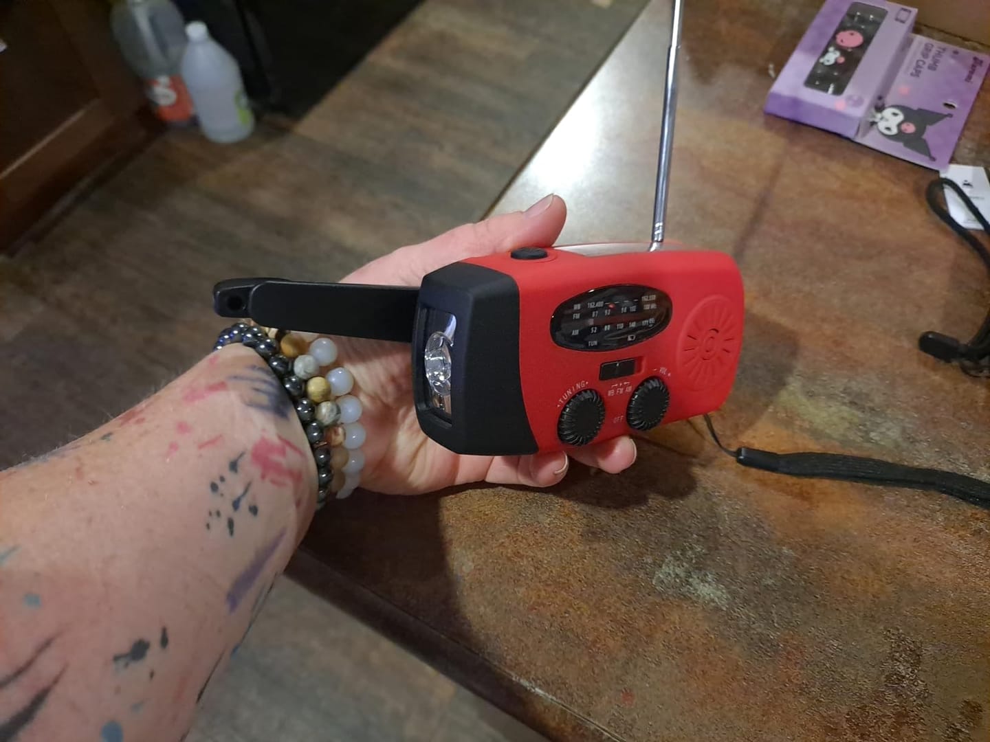 Customer photo review of Wielofunkcyjne Radio Awaryjne – Solarne, Dynamo i Powerbank