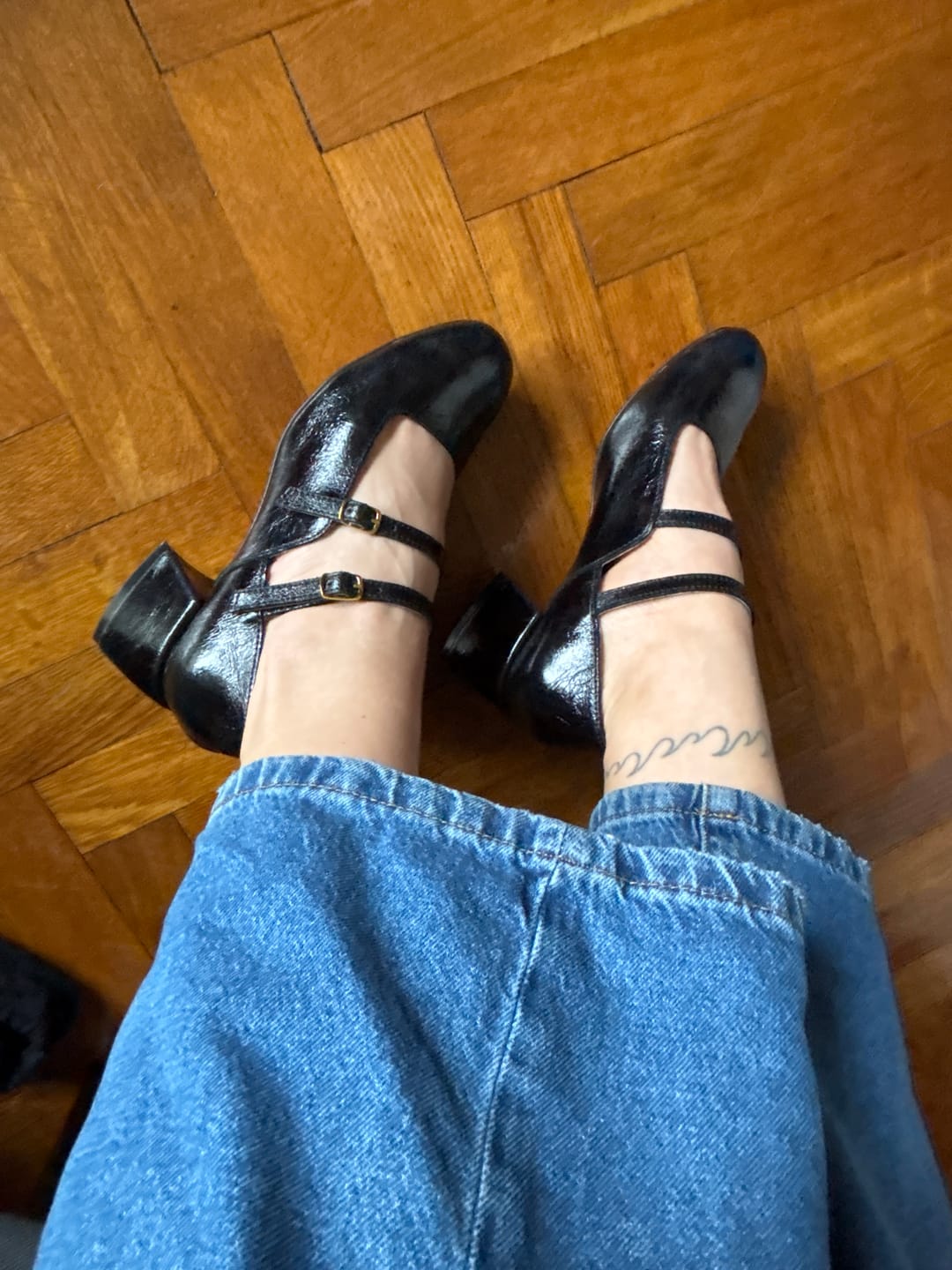 Customer photo review of "Groovy Heels, Black"