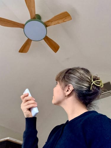 Customer photo review of WOMO Ventiladores de techo con luz Reversible Escandinavo - WM5002
