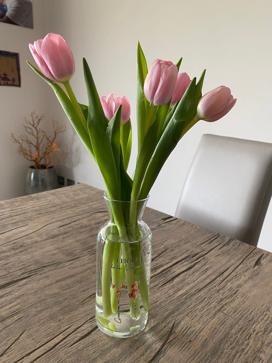 Customer photo review of Il giardino della mamma – Vaso in vetro personalizzato con nome e fiori per mamma e nonna