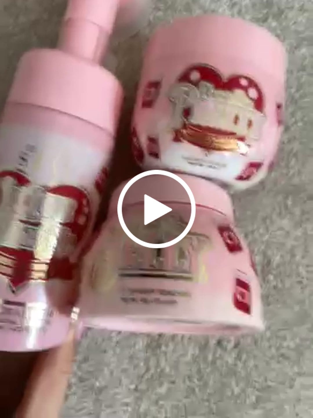Kundevideoanmeldelse af Obsessed For Less Skincare Bundle