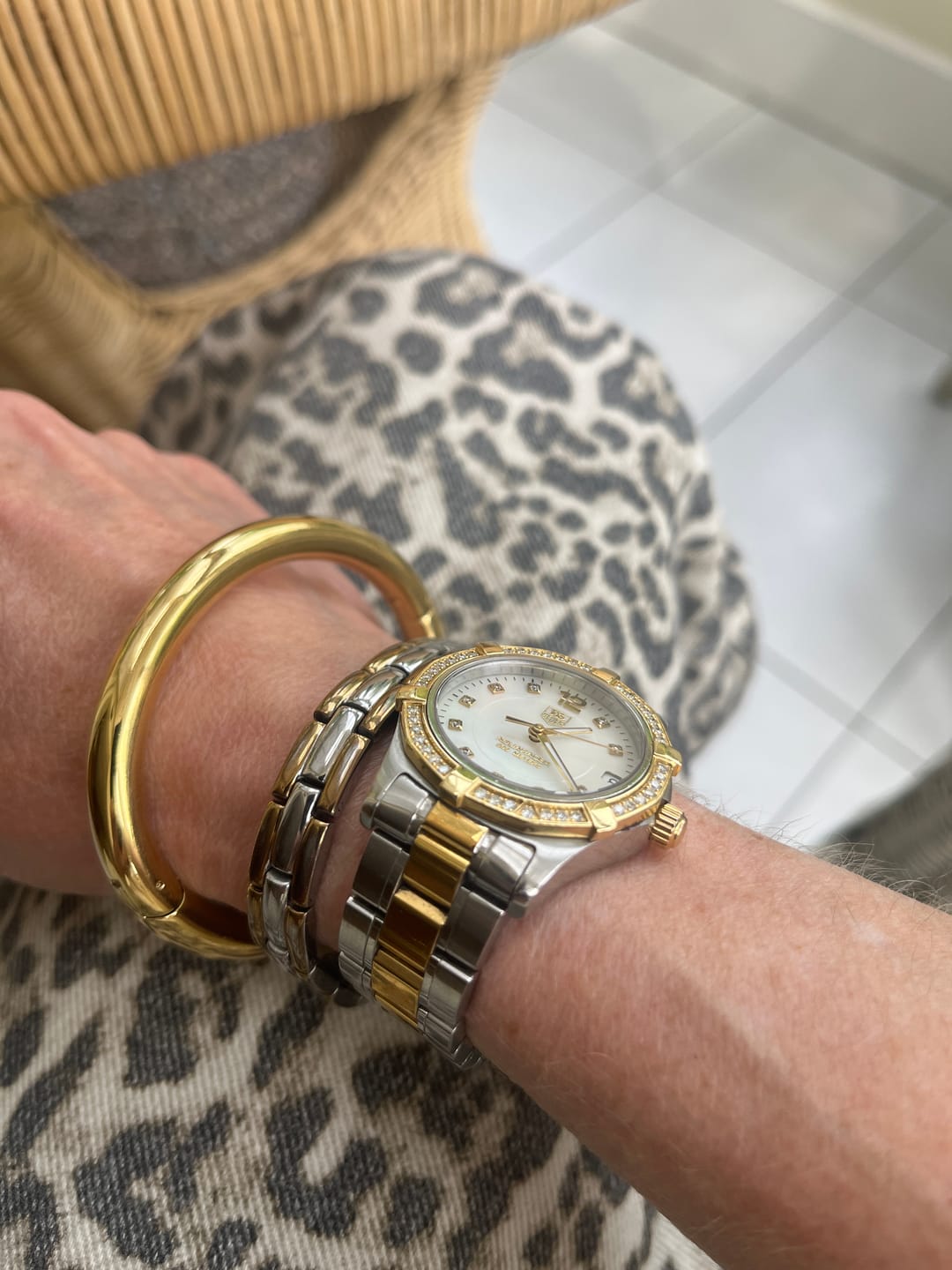Customer photo review of Bold Oval Bangle