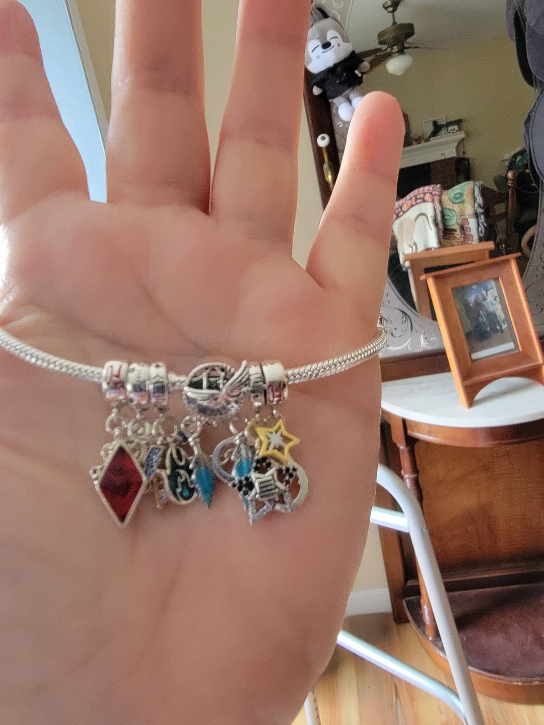 Customer photo review of PROJECT SKZ! heart clasp bracelet