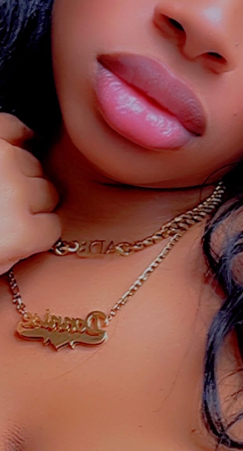Customer photo review of Classic Heart Bar 3D Plated Name Necklace