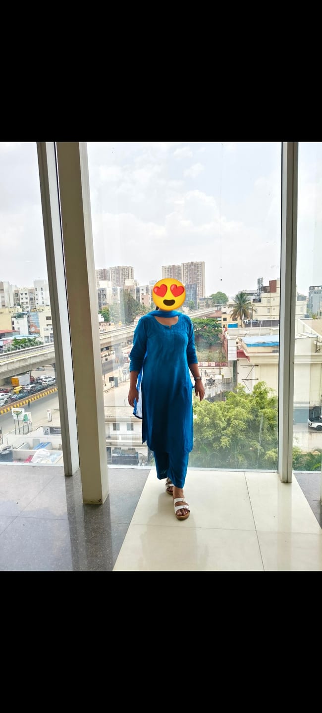 Customer photo review of Laila Royal Blue Ombre Rayon 3 Piece Set