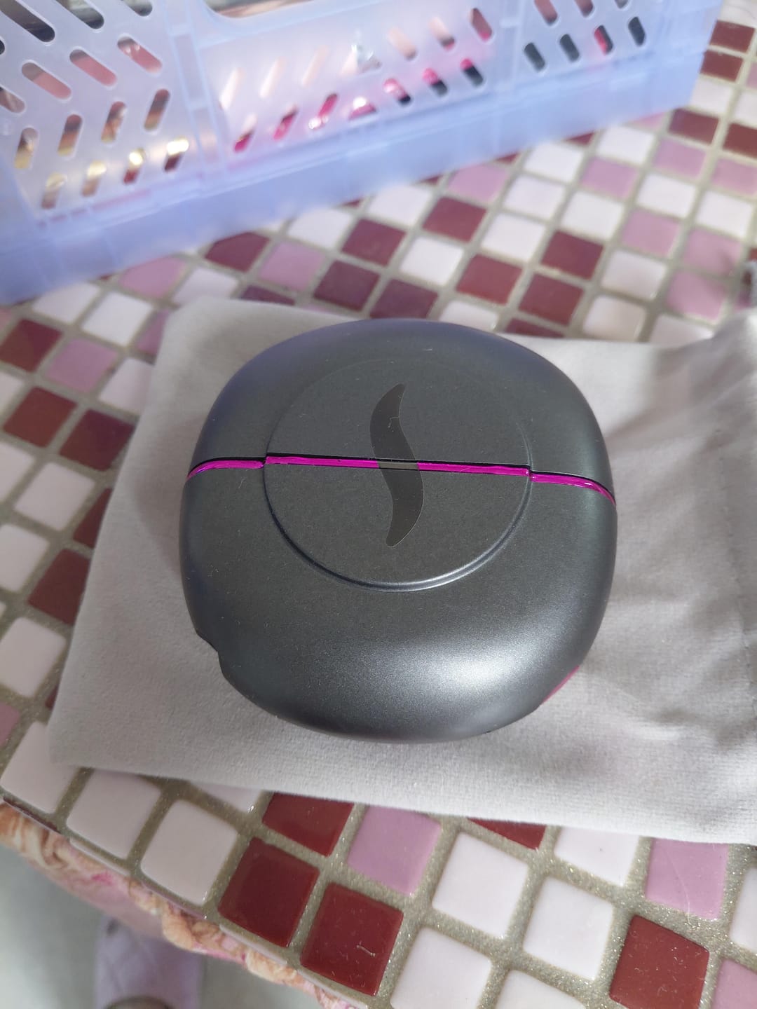 Customer photo review of HairSnapper Brush | Ritocchi hi-tech da borsa per un look sempre curato