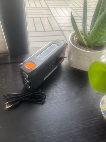 Customer photo review of Nødradio – 4500 mAh DAB/DAB+ & Bluetooth
