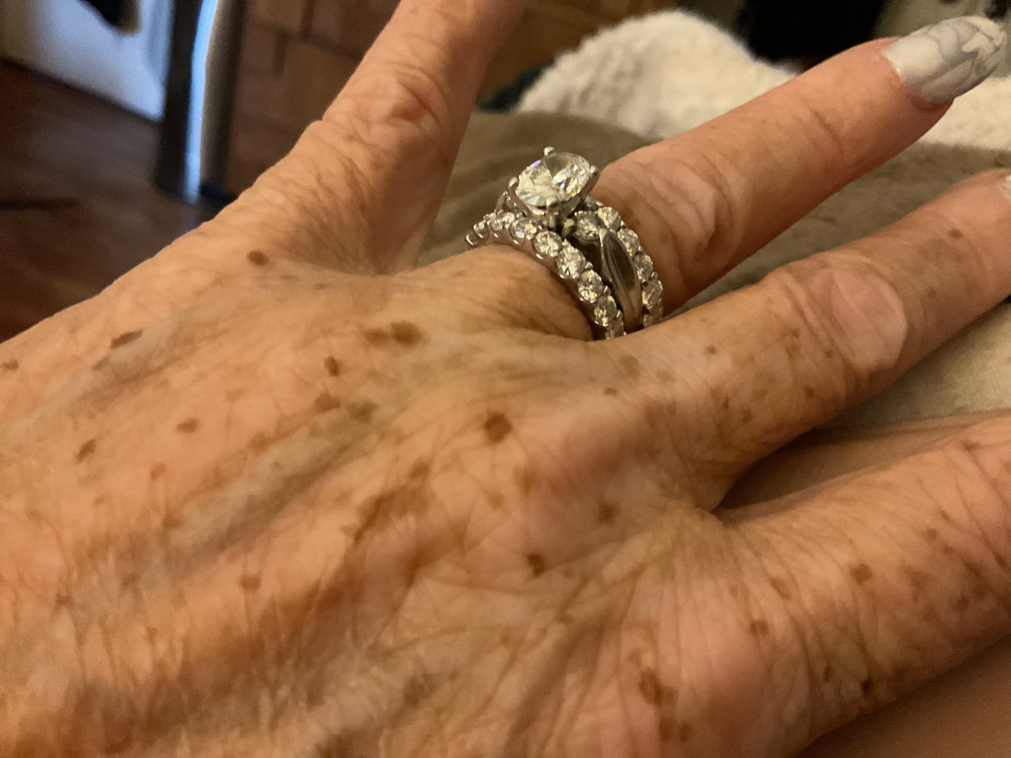 Customer photo review of 3mm Moissanite Eternity Ring