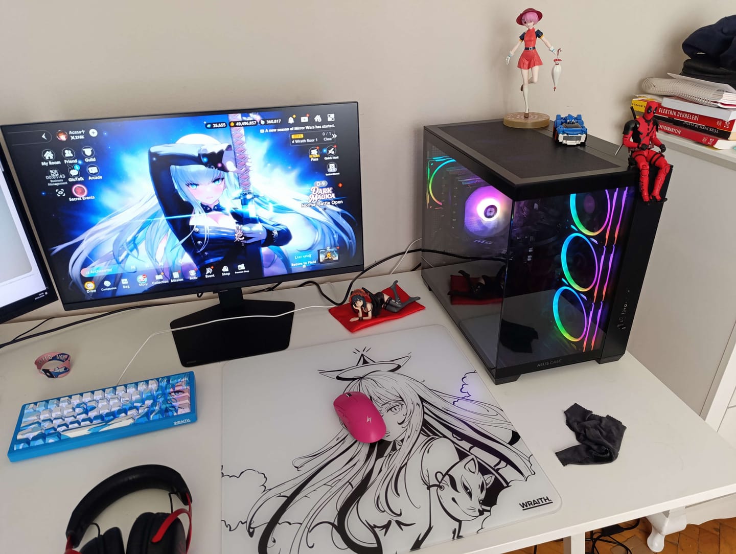 Customer photo review of Wraith Cosmic Glass V2 Cam Mousepad
