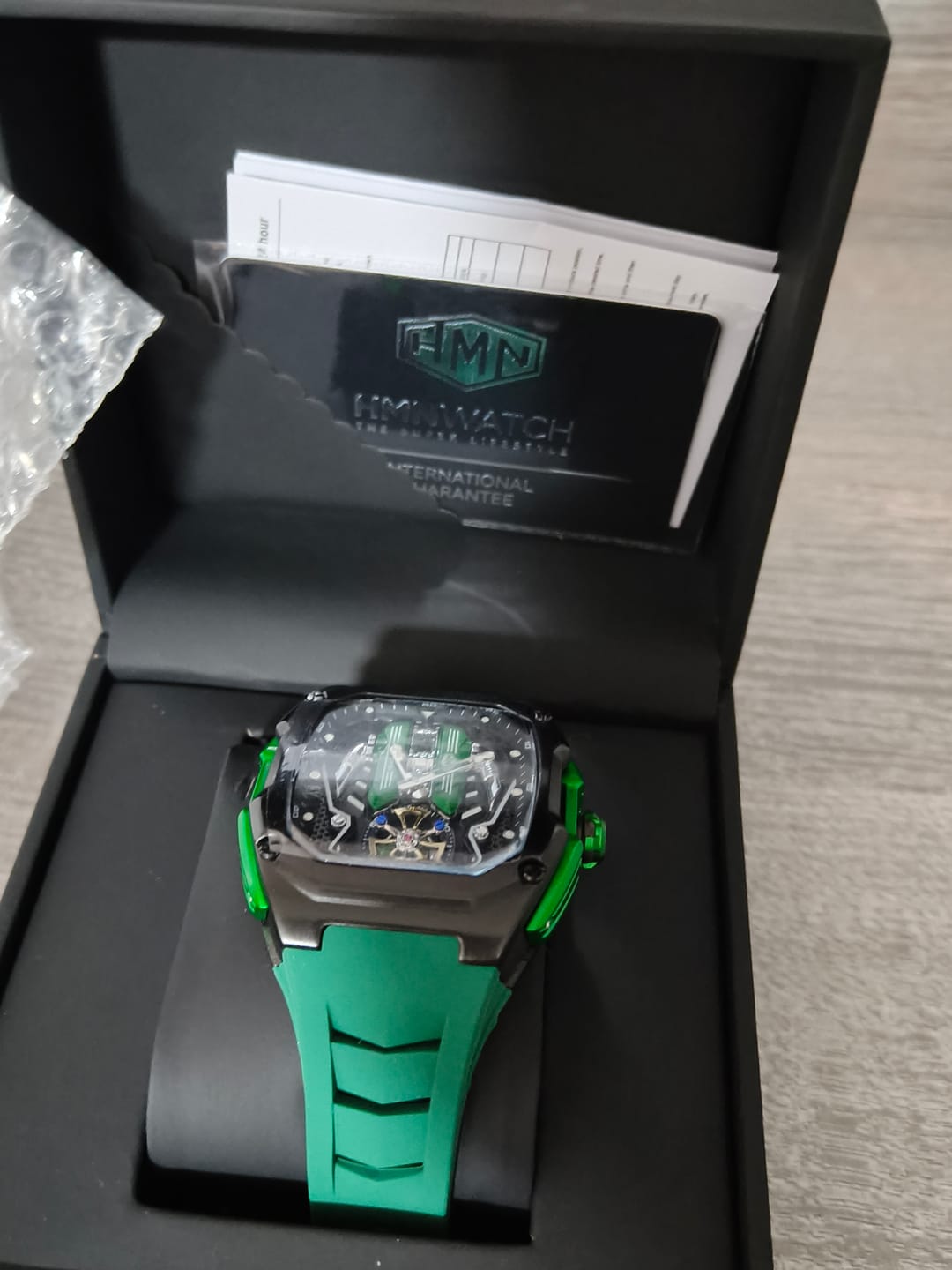 Customer photo review of HMN V12 Prestige