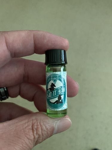Customer photo review of Bargz Eat It Raw Fragrance Perfume Oil, Mature Fruity Scent with Sweet Awakening Effect
