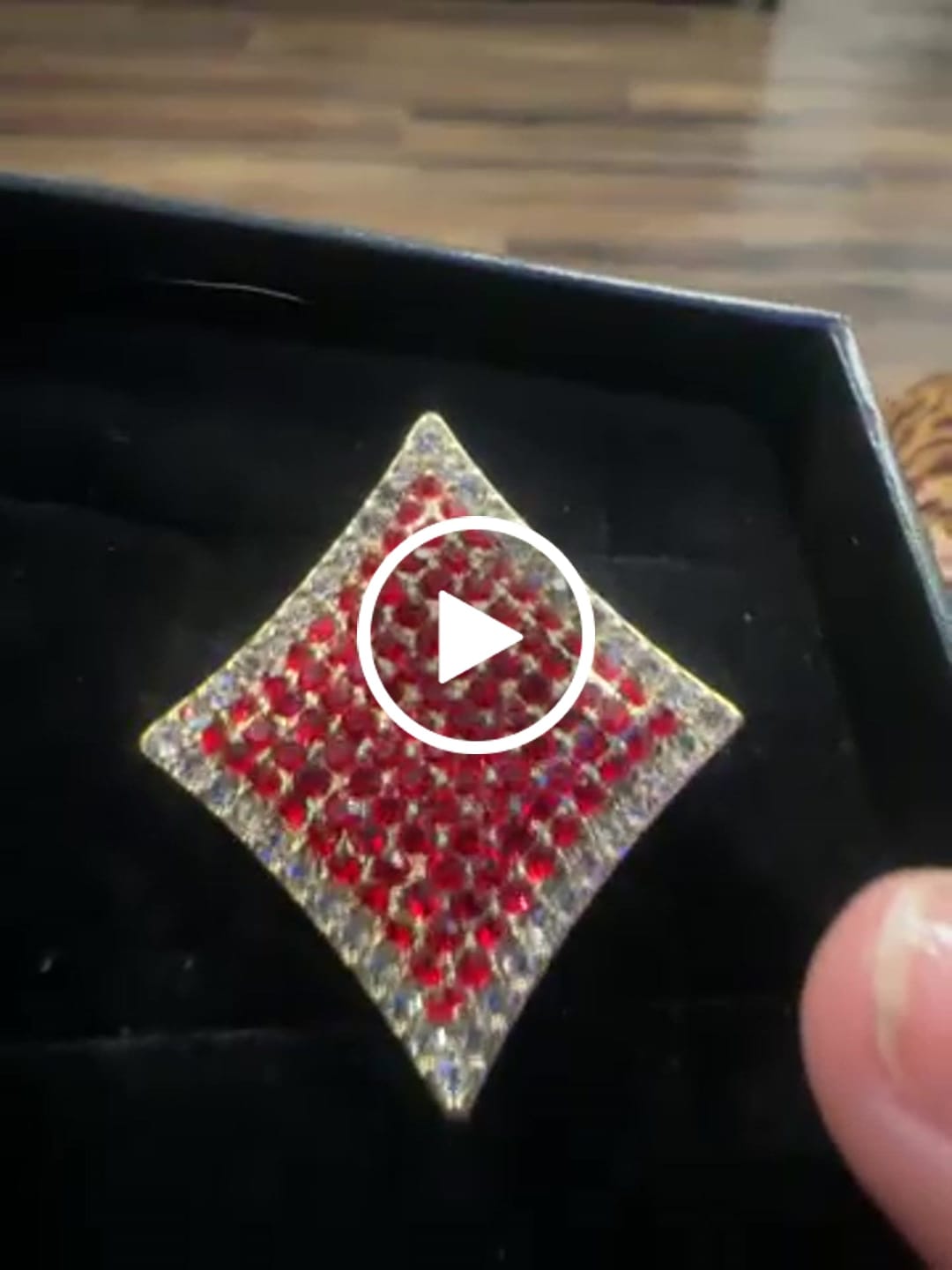 Customer video review of HEIDI DAUS®"Dealers Choice Diamond" Crystal Diamond Pin