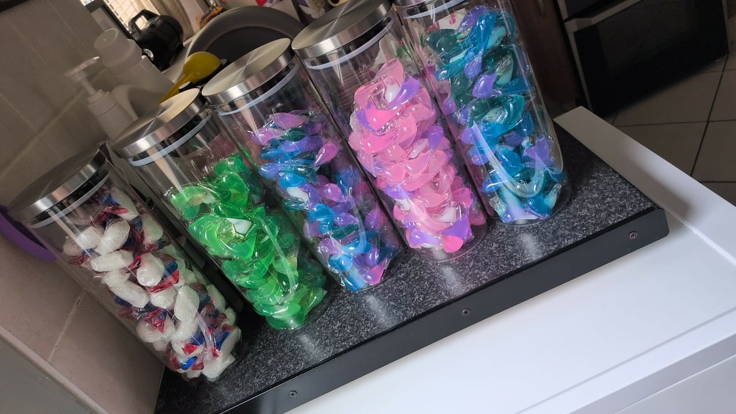 Customer photo review of Laundry Elixir Pods
