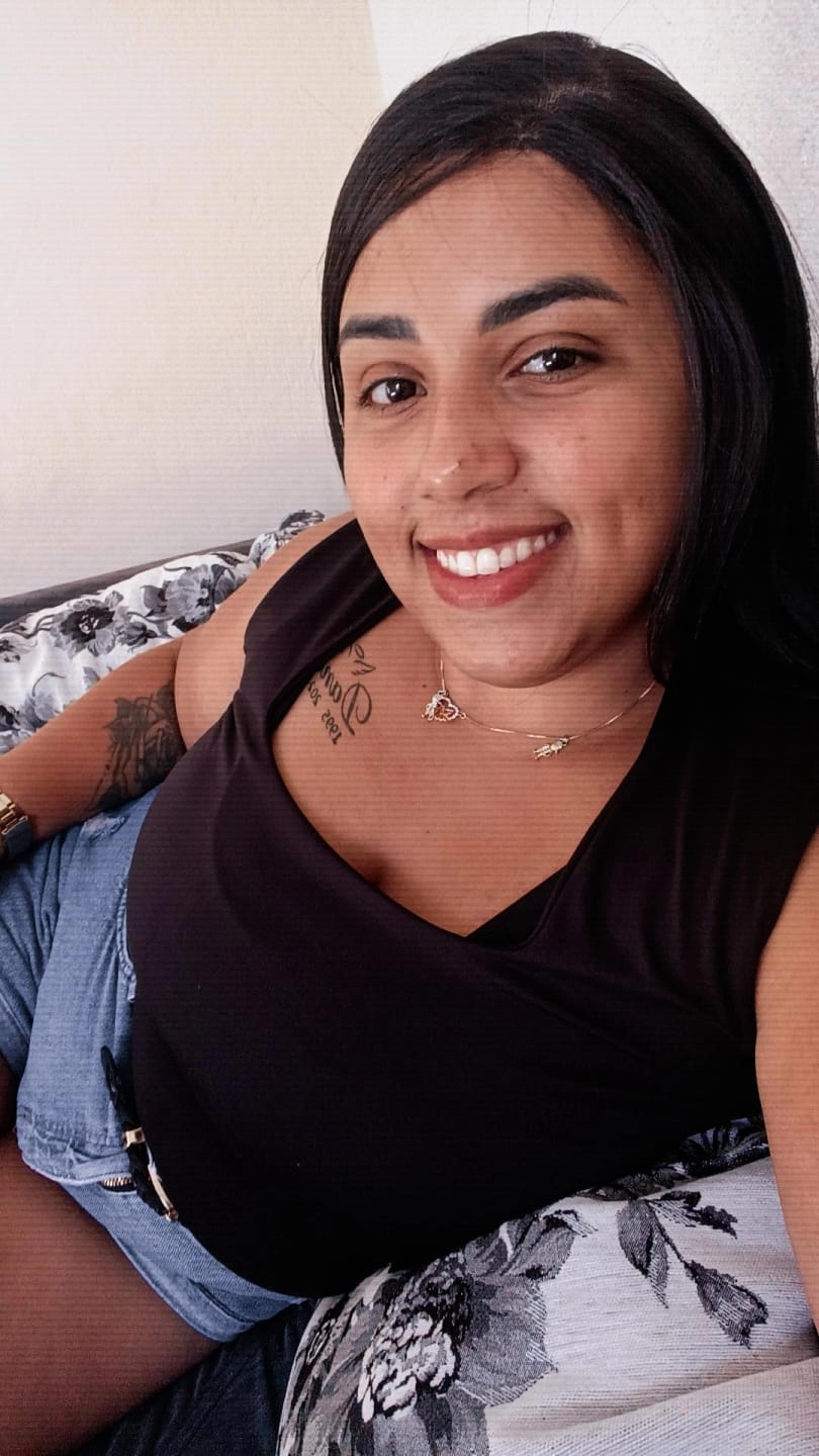 Customer photo review of Lace Front Sonia Tela HD Castanho Escuro Repartição Livre 13x6
