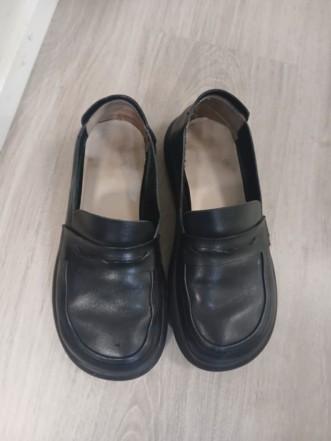 Customer photo review of Women Summer Genuine Leather Flat Shoes