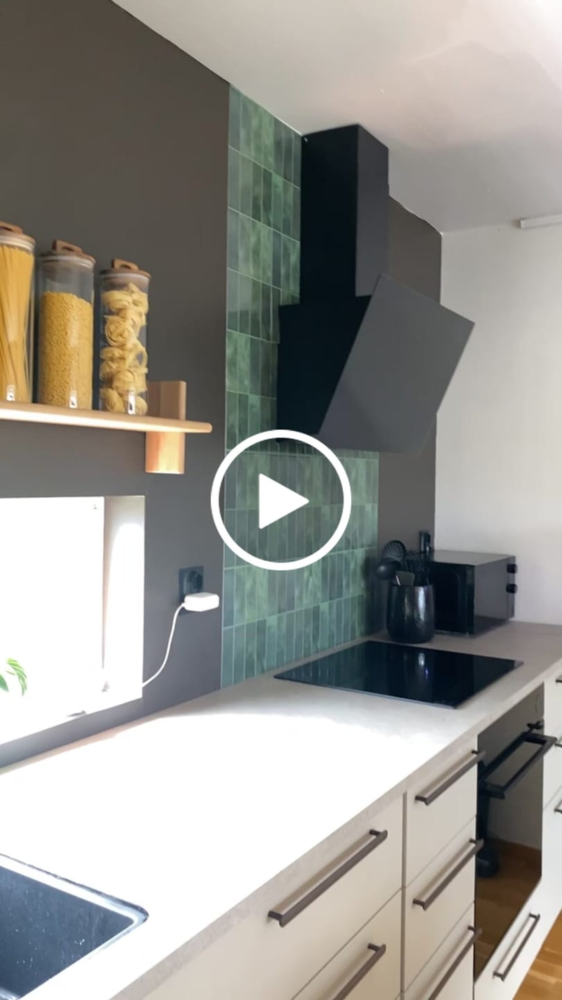 Customer video review of 10-pk Adelina grønn selvklebende veggfliser