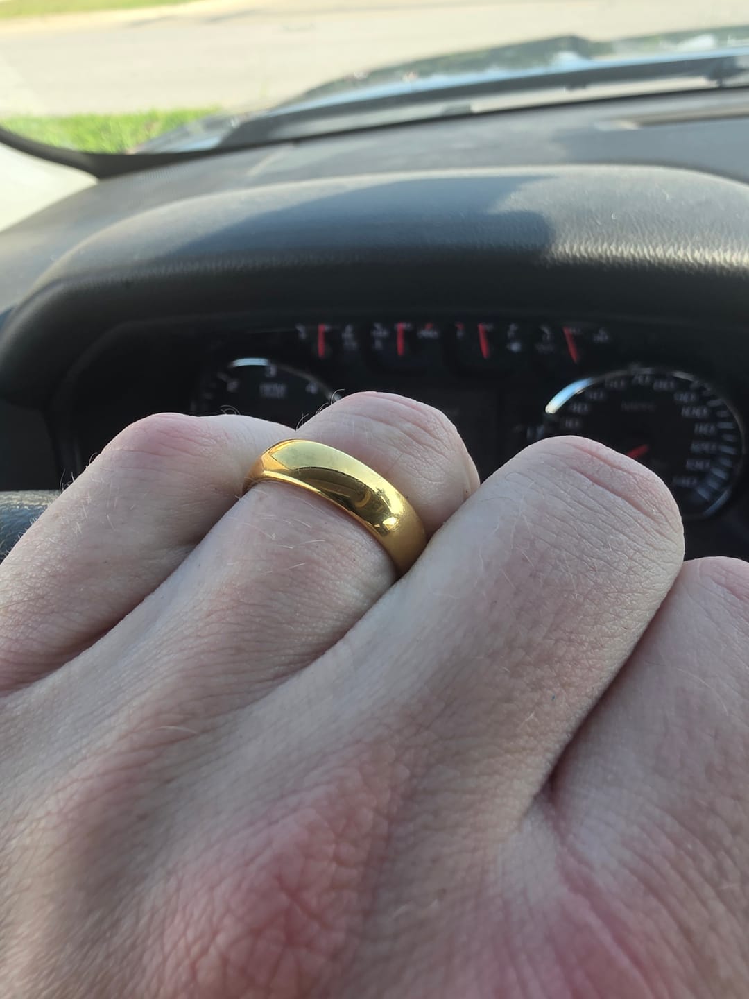 Customer photo review of High Polished Yellow Gold - 6mm