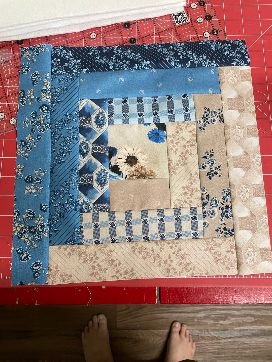 Customer photo review of Block Of The Month - Log Cabin Bellflower (98.5" x 98.5")