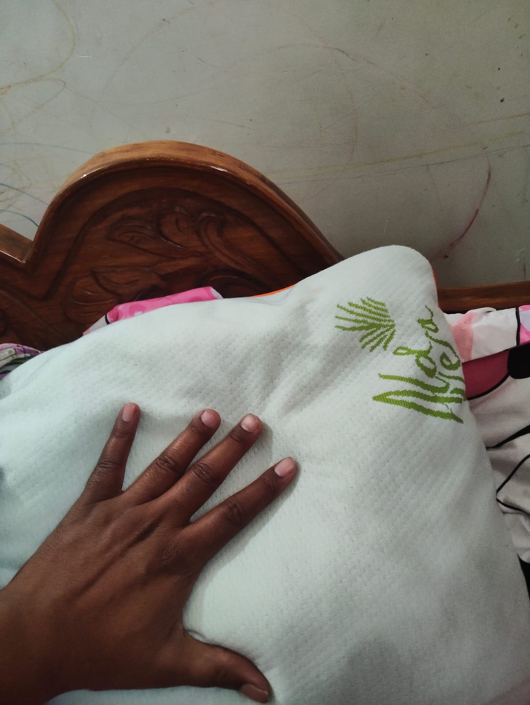 Customer photo review of Flo Adjustable Pillow (Fibre)