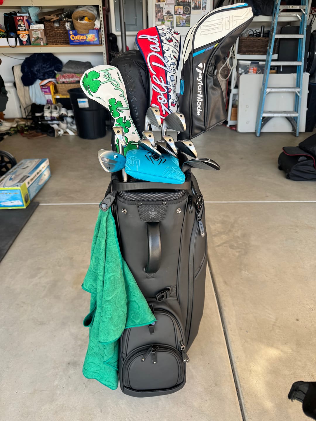 Customer photo review of LUX 9.5" 14-Way Hybrid Stand Bag: Tar