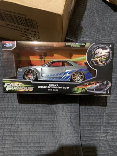 Customer photo review of Fast & Furious – Brian’s 2002 Nissan Skyline GT-R (BNR34) 1:24 Scale