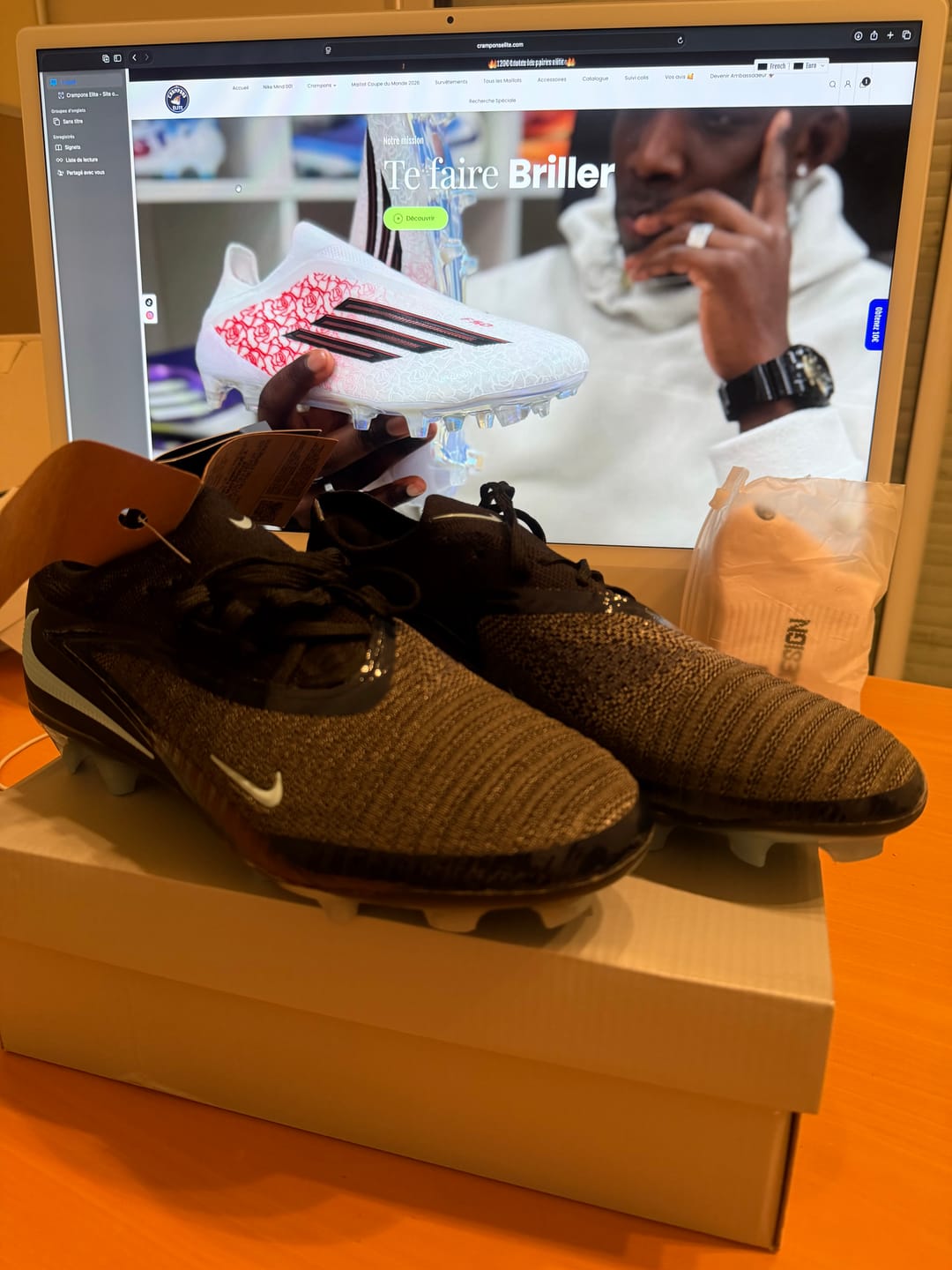 Customer photo review of Phantom 6 Elite Low FG Shadow - Noir/Bleu