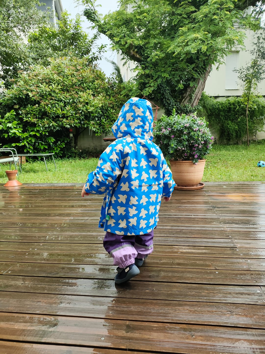 Customer photo review of Diving And Splashing Recycled Waterproof Packaway Jacket