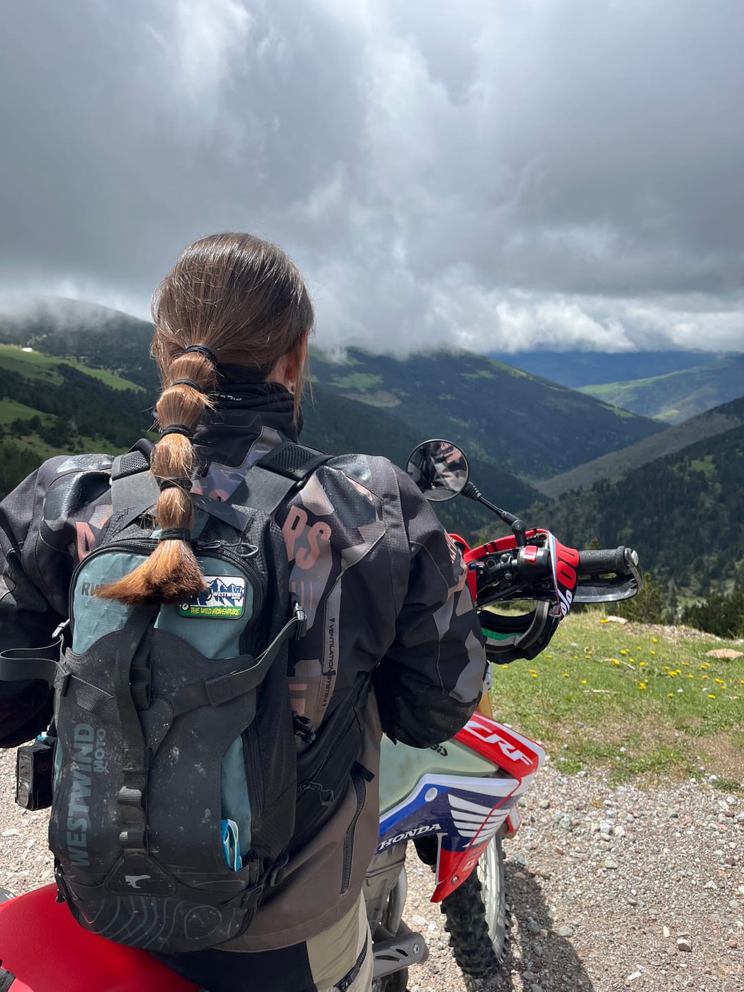 Customer photo review of Ranger Wilds 10B Hydration Pack