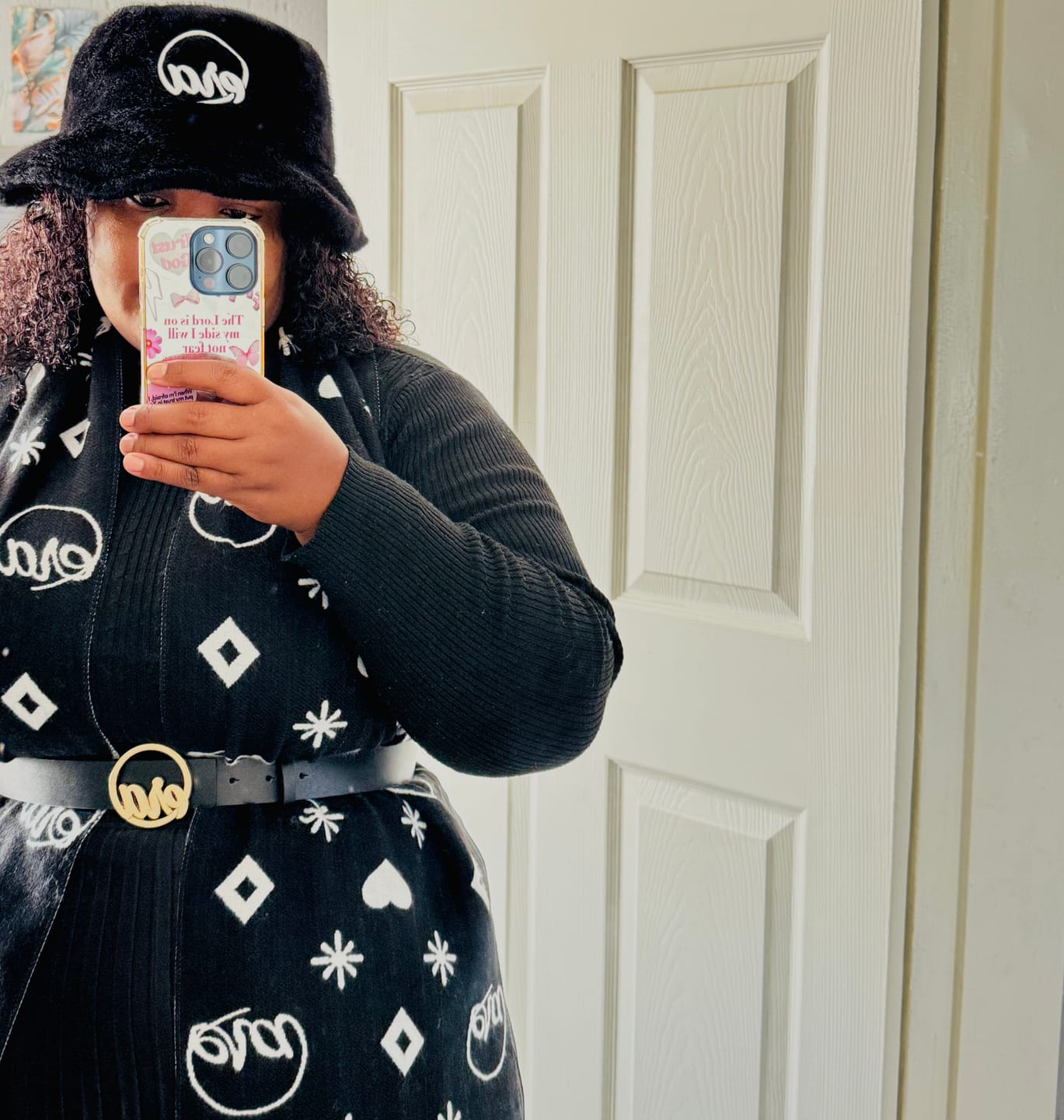 Customer photo review of ERA Signature Scarf