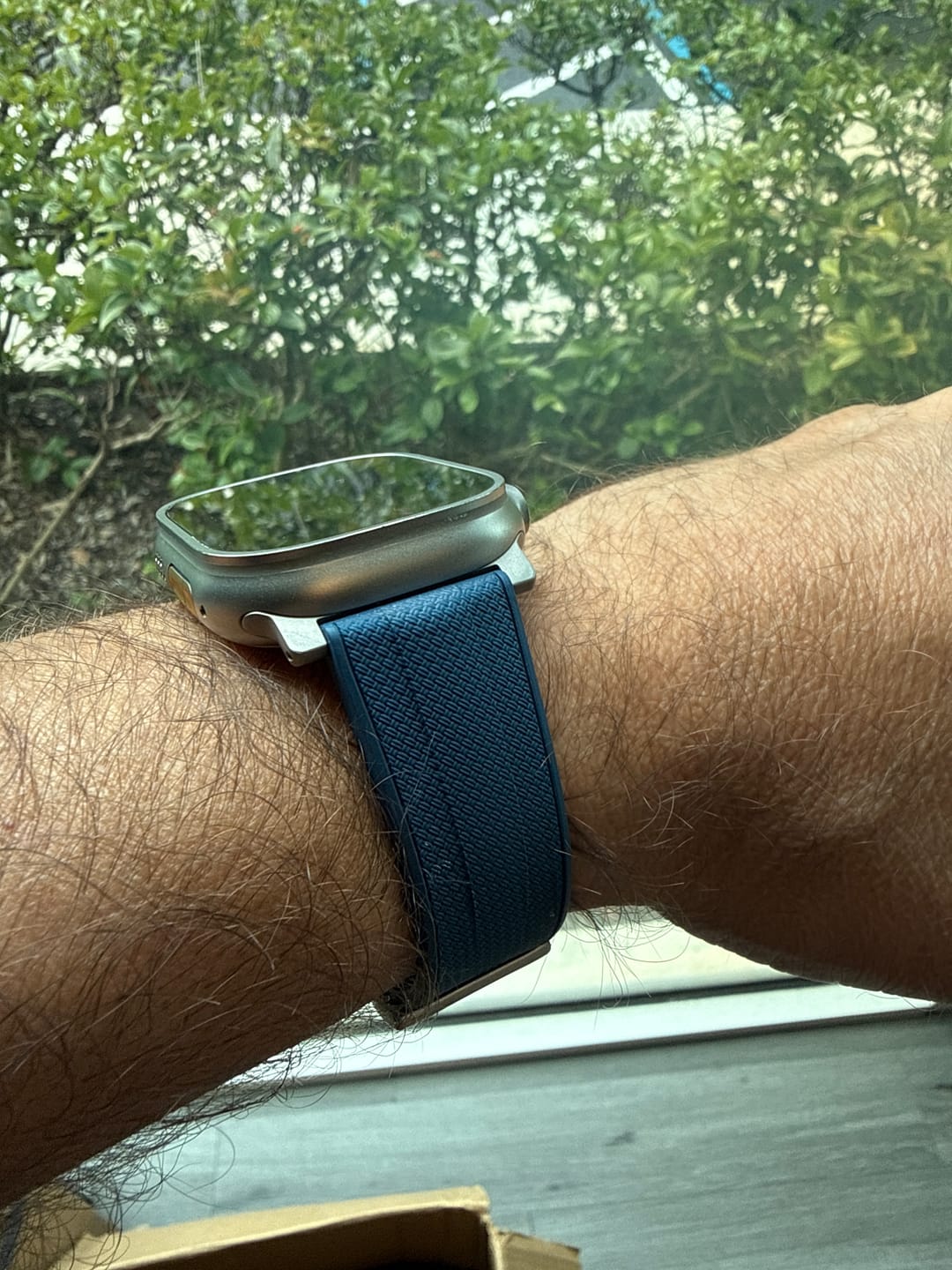 Customer photo review of Shark Skin Rubber Band - For Apple Watch ULTRA - Blue