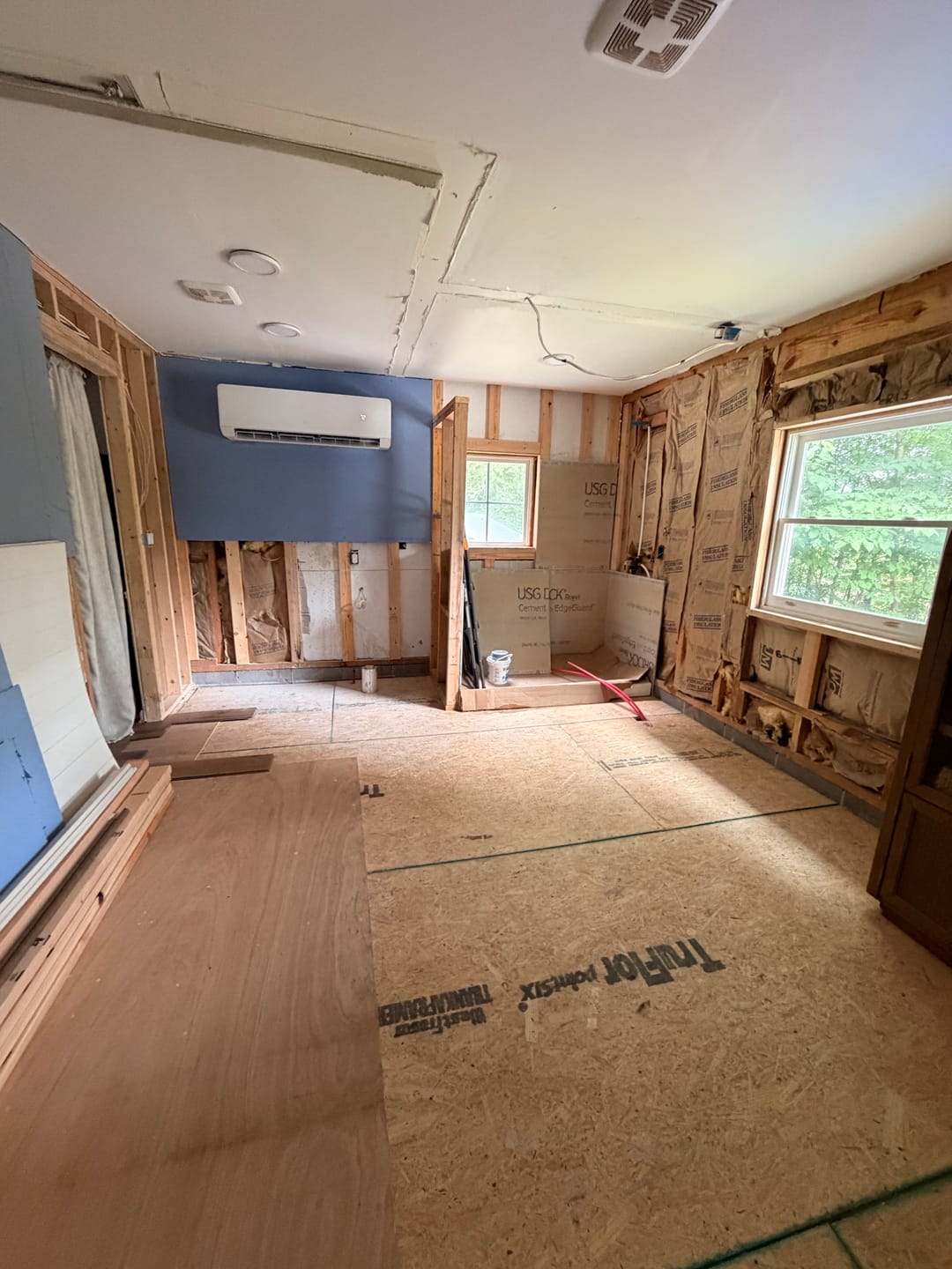 Customer photo review of DELLA Serena Series 18000 BTU 22 SEER2 Mini-Split Heat Pump AC - Up to 1000 Sq.Ft.