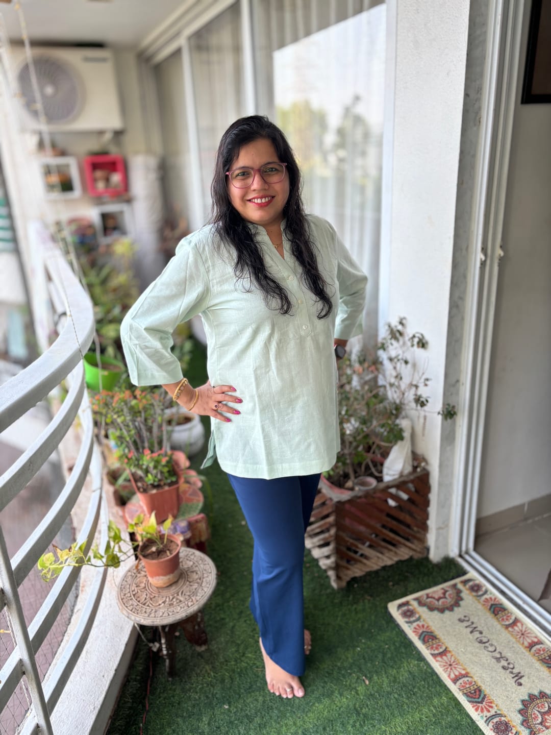 Customer photo review of Women Mint Green Airy Linen Short Kurta