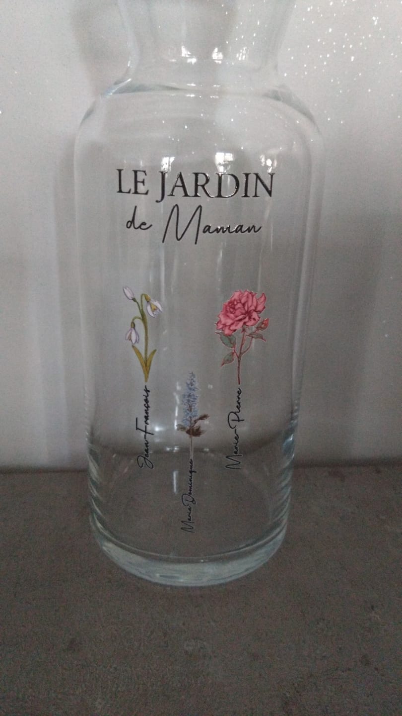 Customer photo review of Toujours en fleur – Vase personnalisé en verre avec fleurs et prénoms pour parents et grands-parents