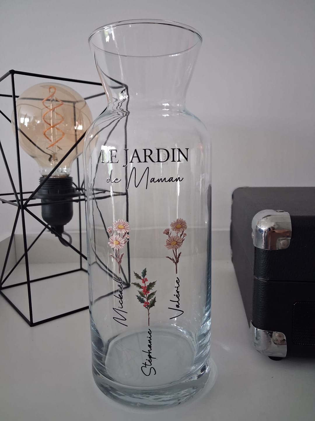 Customer photo review of Toujours en fleur – Vase personnalisé en verre avec fleurs et prénoms pour parents et grands-parents