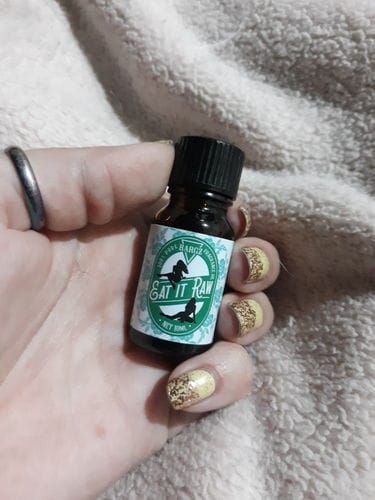 Customer photo review of Bargz Eat It Raw Fragrance Perfume Oil, Mature Fruity Scent with Sweet Awakening Effect