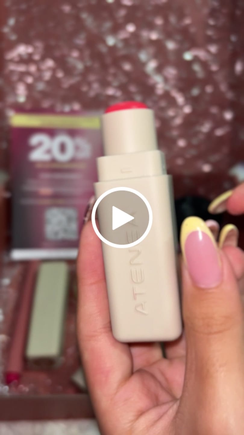 Customer video review of RUBOR CREMOSO EN BARRA COLLECTION