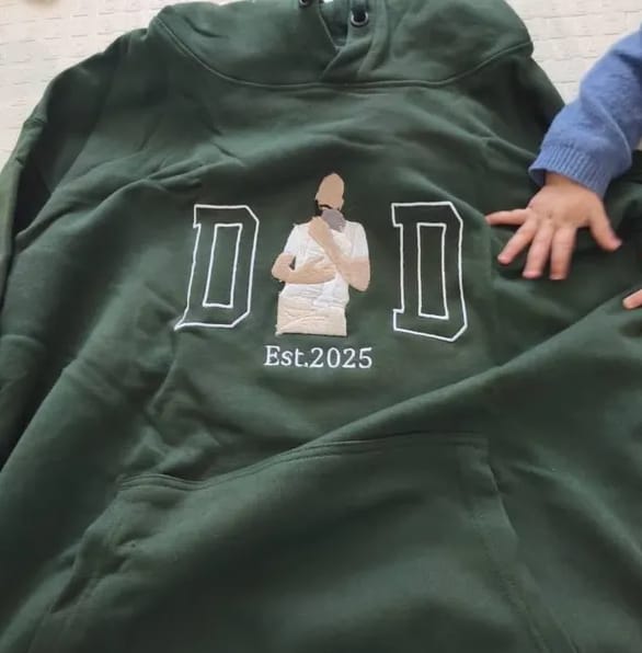 Customer photo review of Custom Photo Portrait Embroidery Sweatshirt T-shirt Father's Day- Gift For Dad